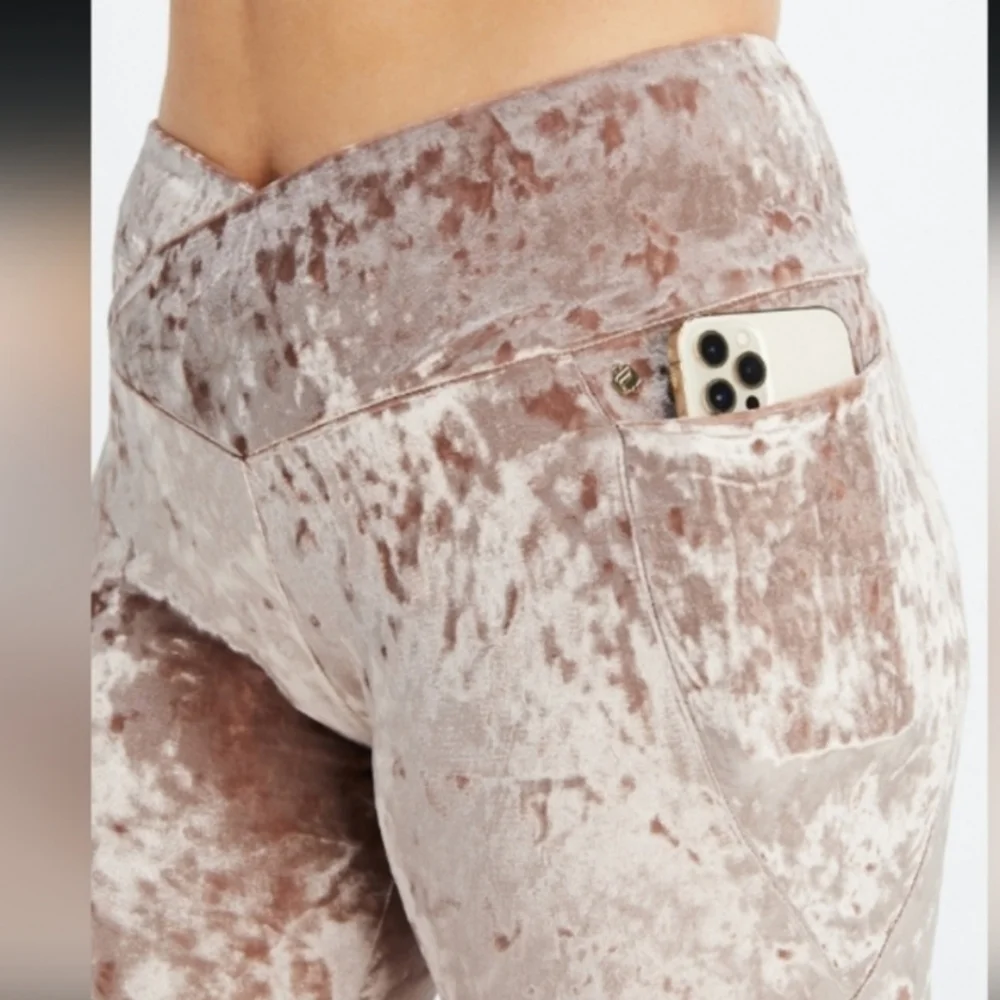 FABLETICS Crushed Velvet Leggings size M